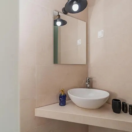Veluna Maisonettes Appartamento