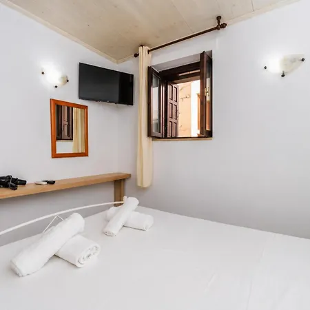 Veluna Maisonettes Appartamento